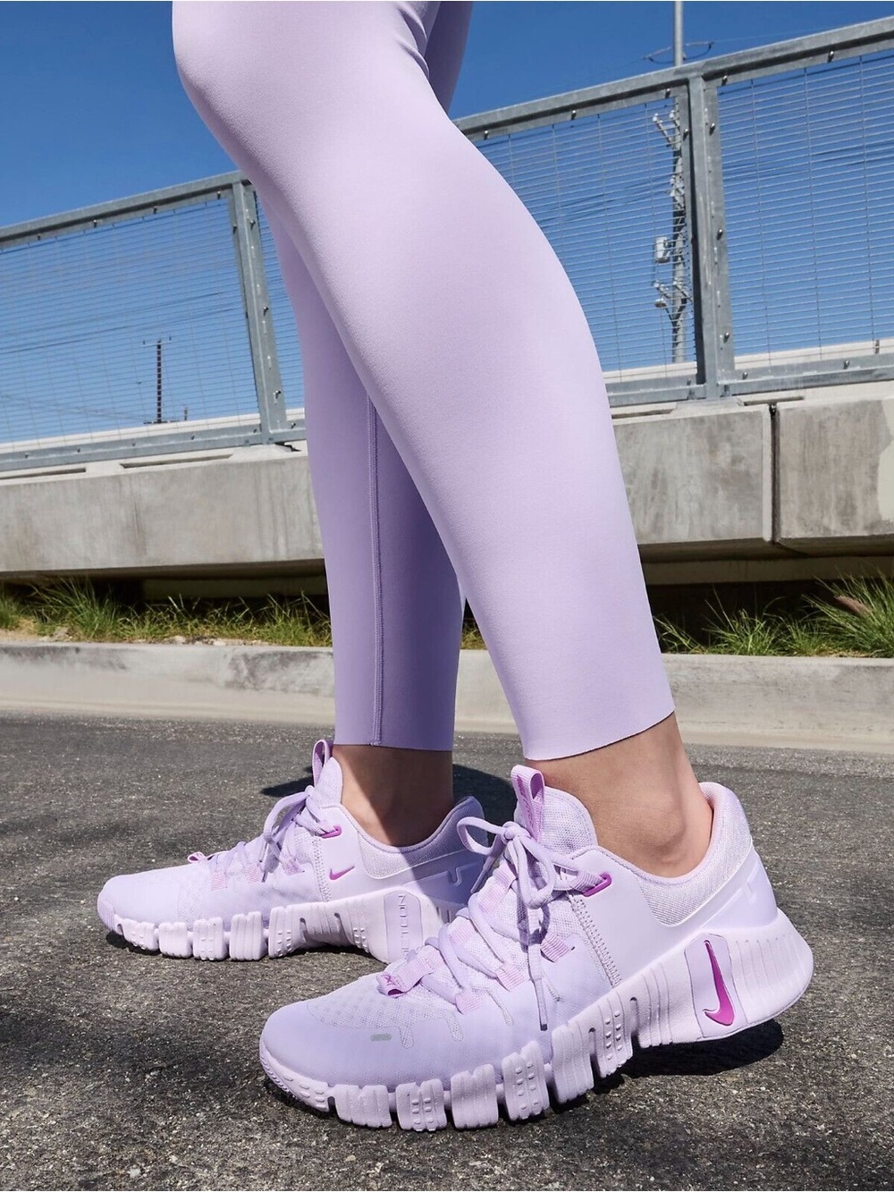 Nike metcon 5 lilac bloom vivid purple lavender running shoes gym shoes